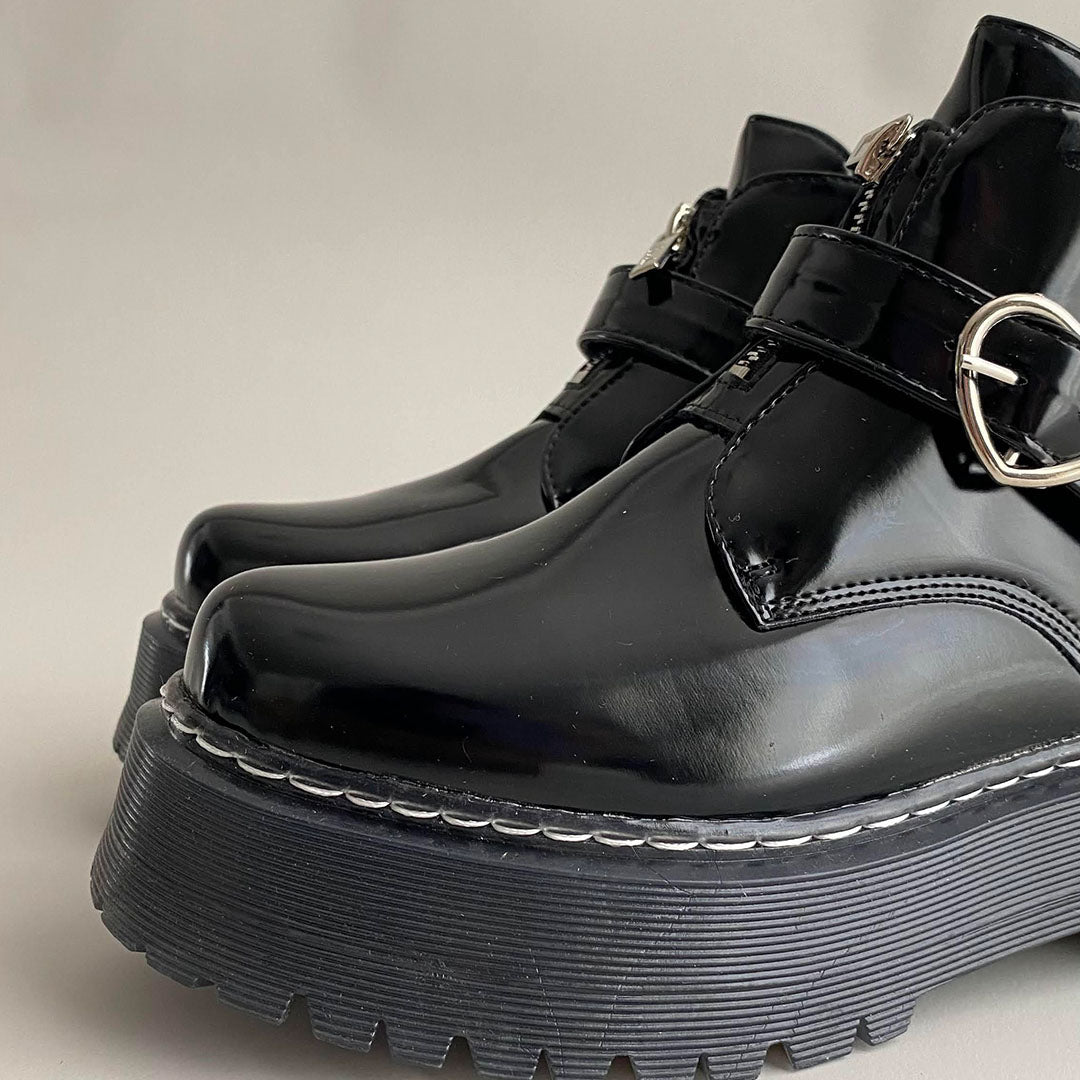 Botines Ivy Black Gloss Coral