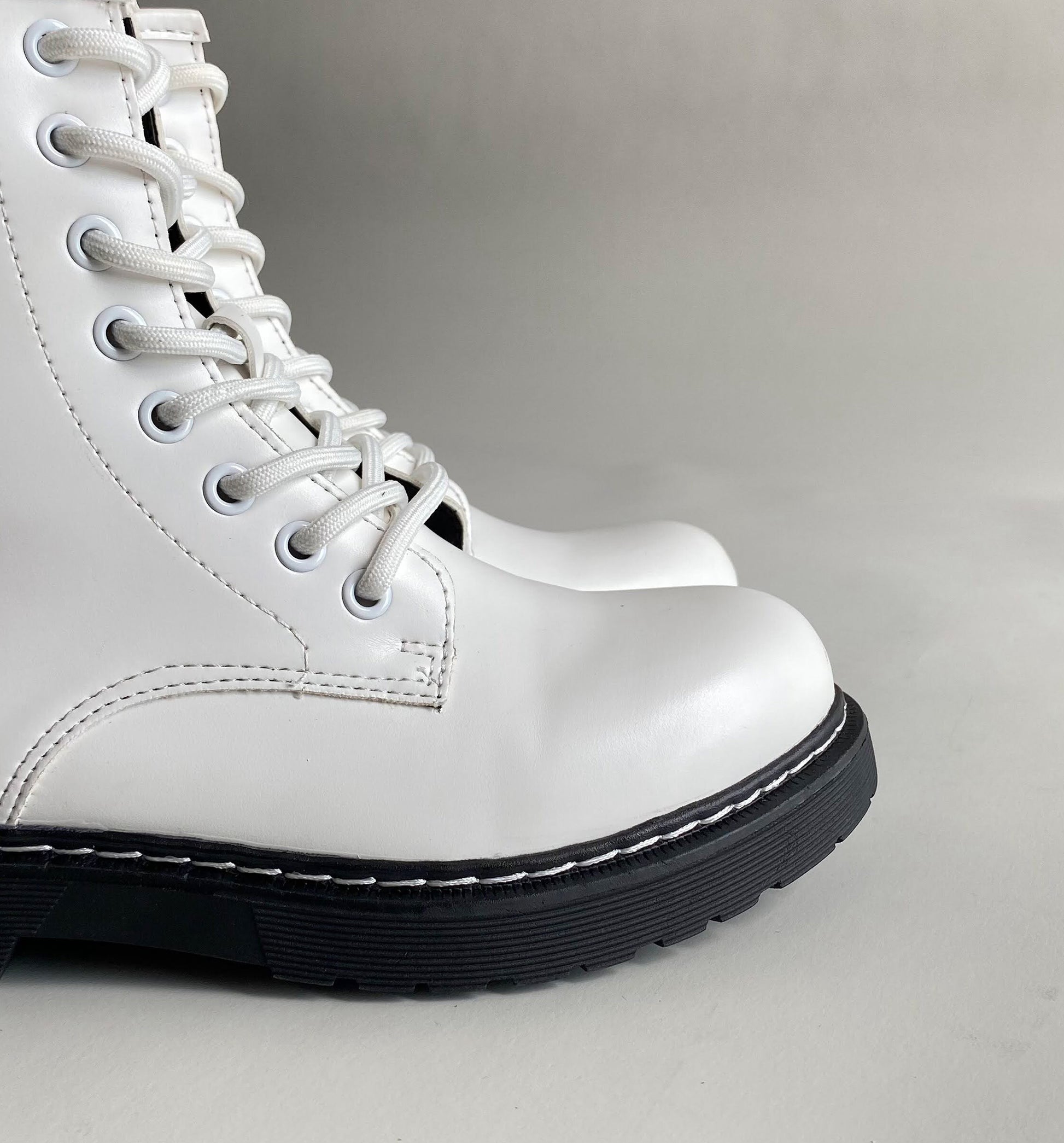 Botines Combat Blancos Mios