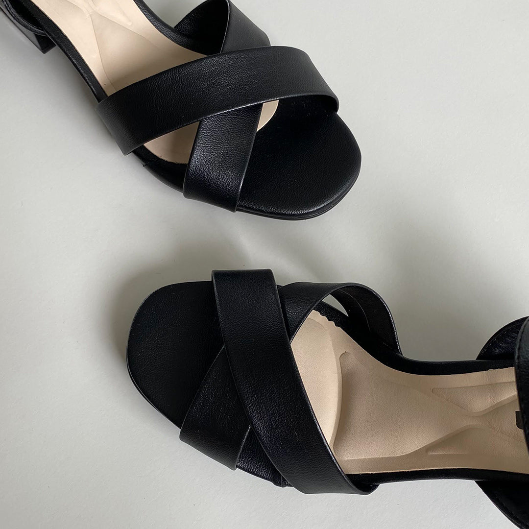 Sandalias de tacón cuadrado Moleca