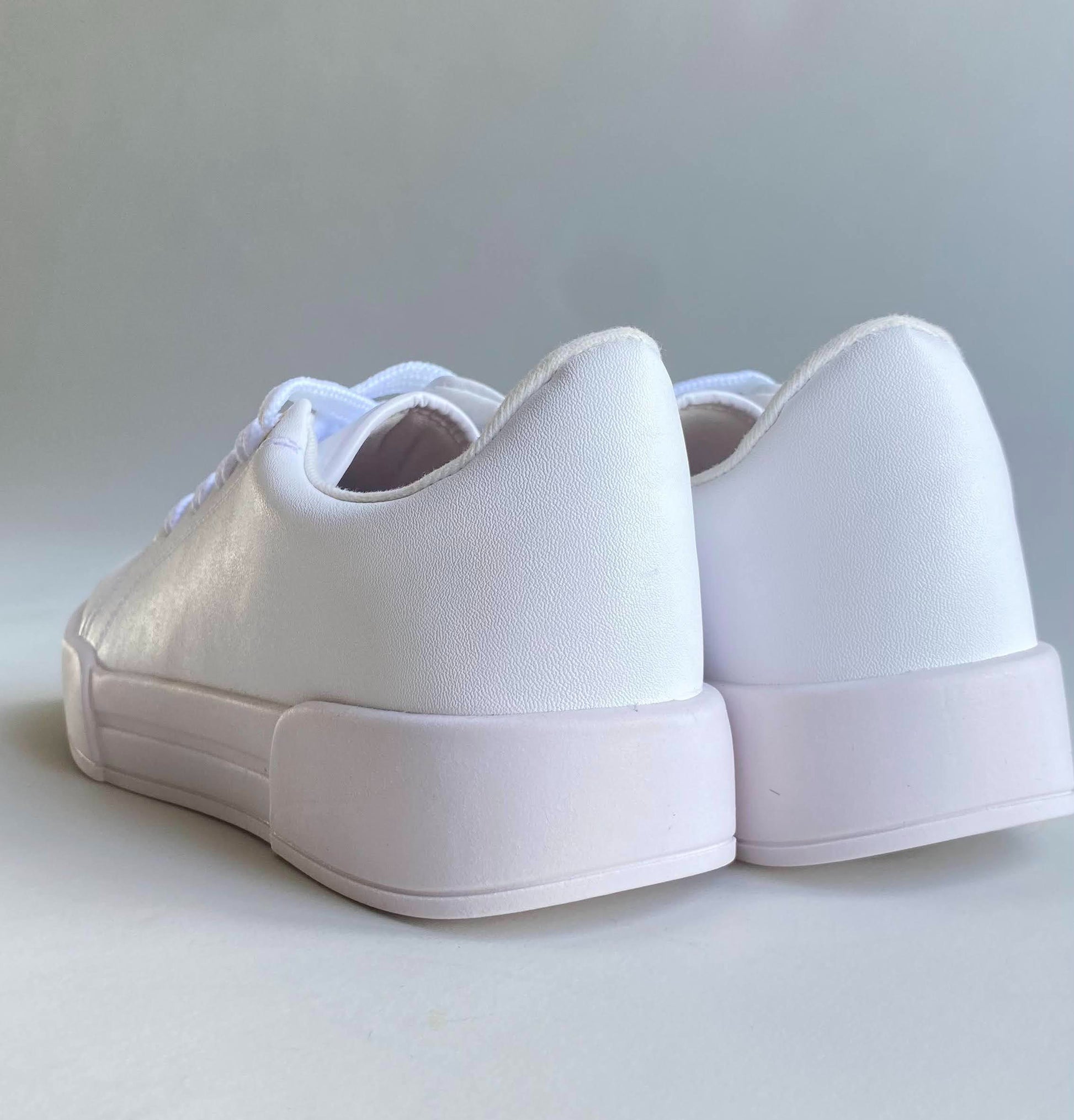 Tennis Blancas Vizzano