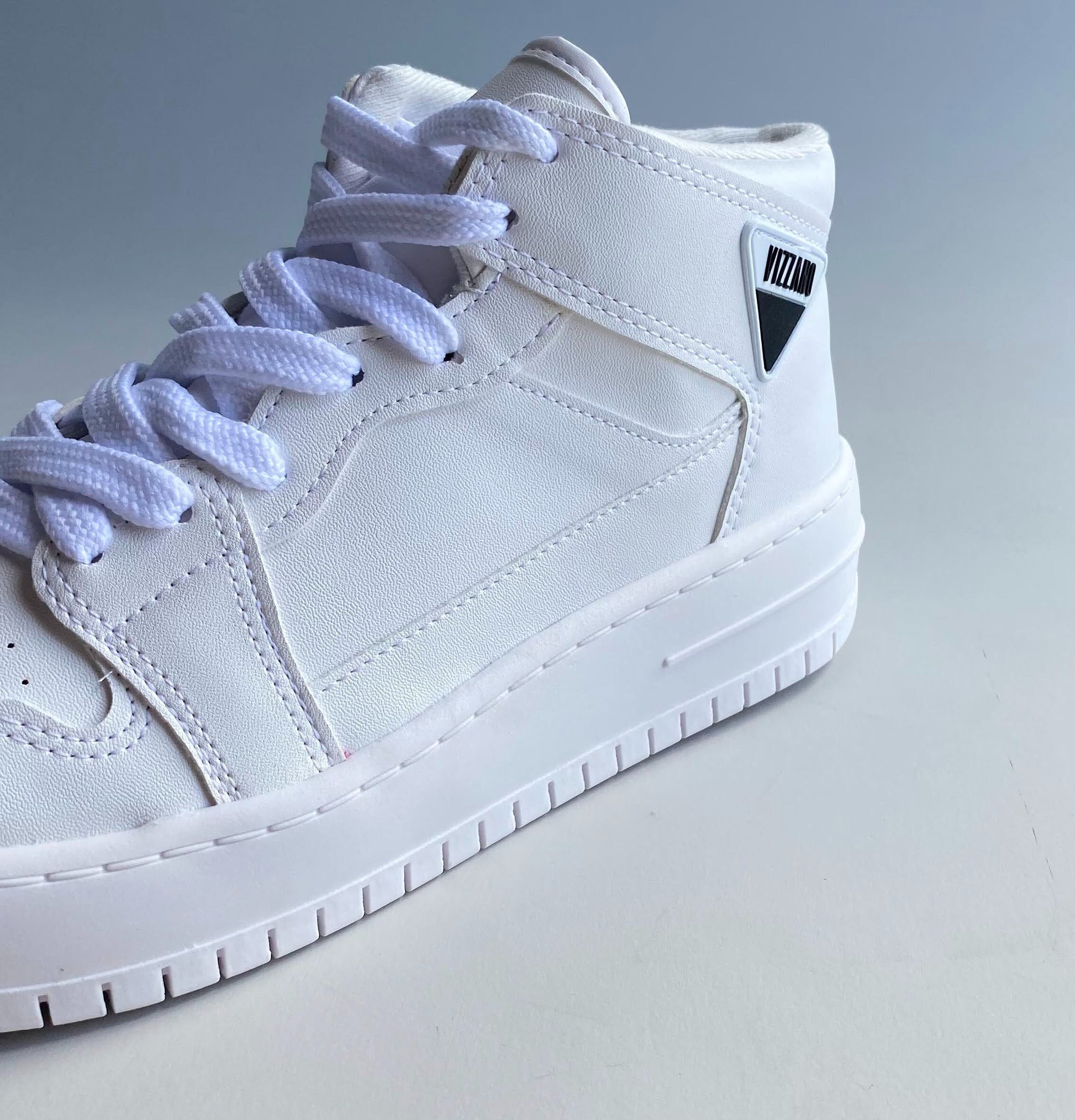 Tennis Altas Blancas Vizzano