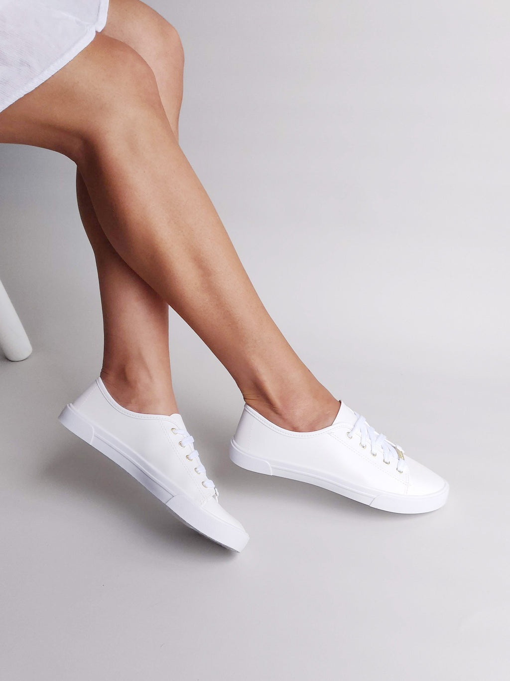 Tennis blancas Moleca