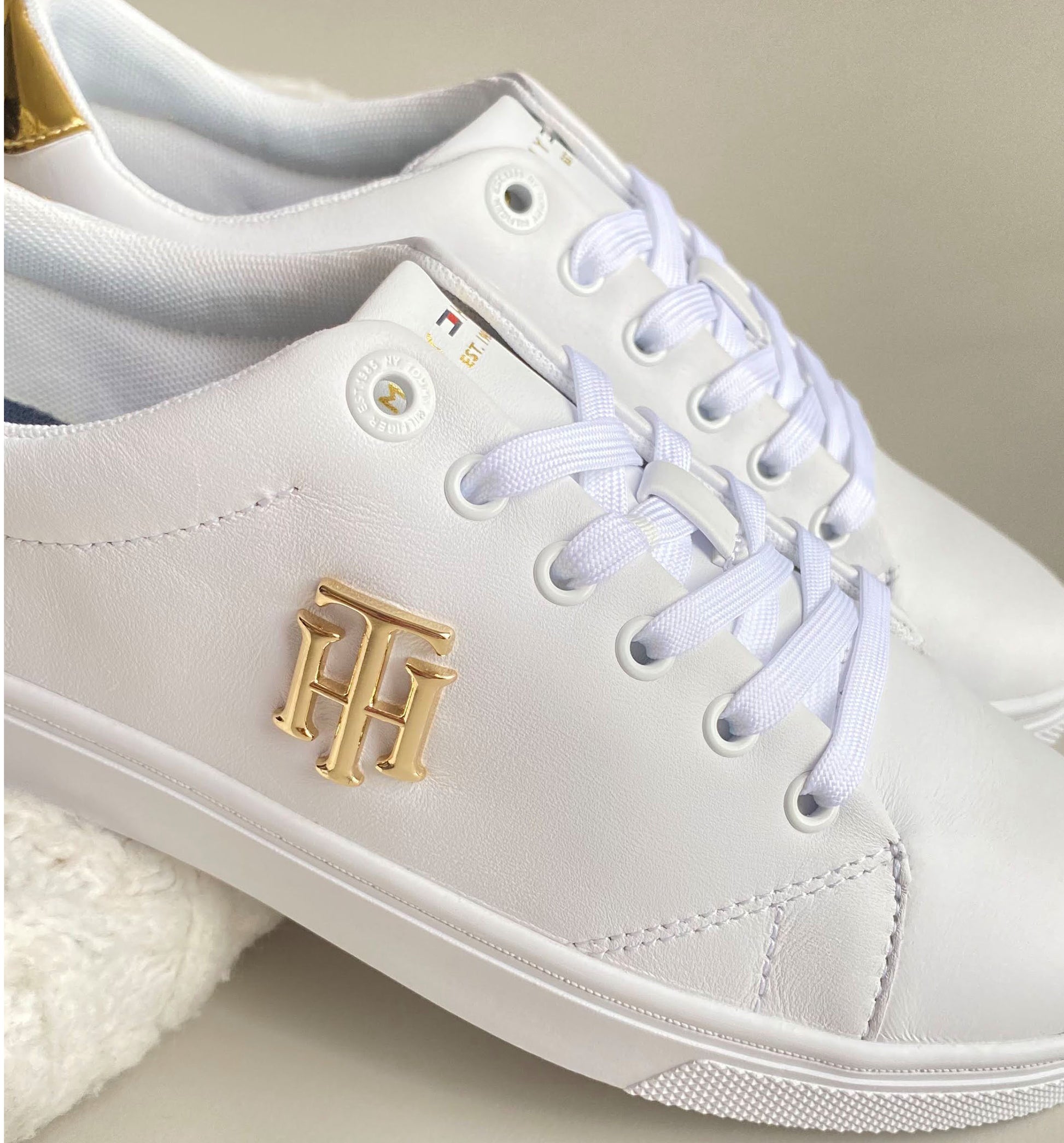 Tennis Tommy Hilfiger Monogram Gold
