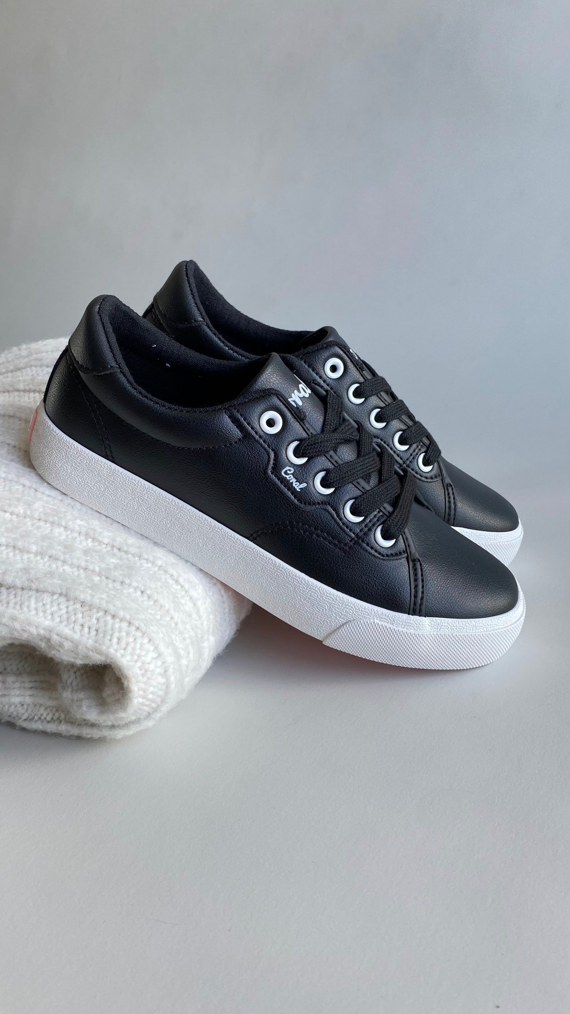 Tennis Sienna Black Coral