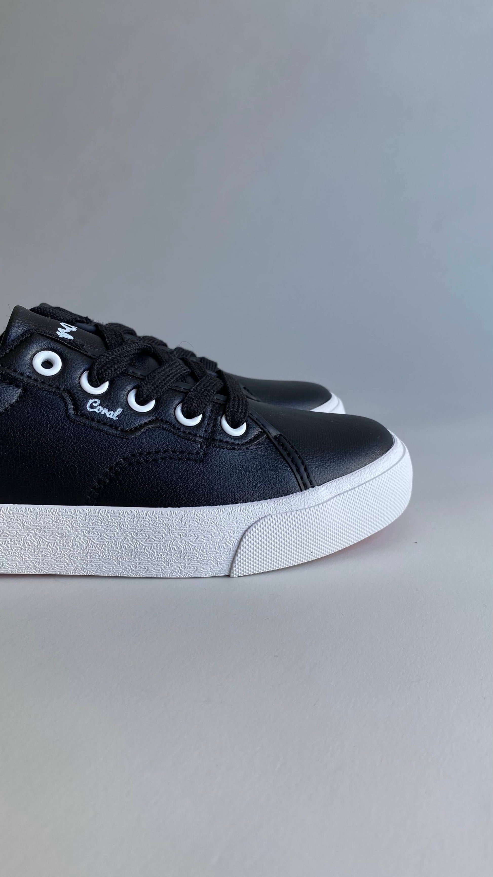 Tennis Sienna Black Coral