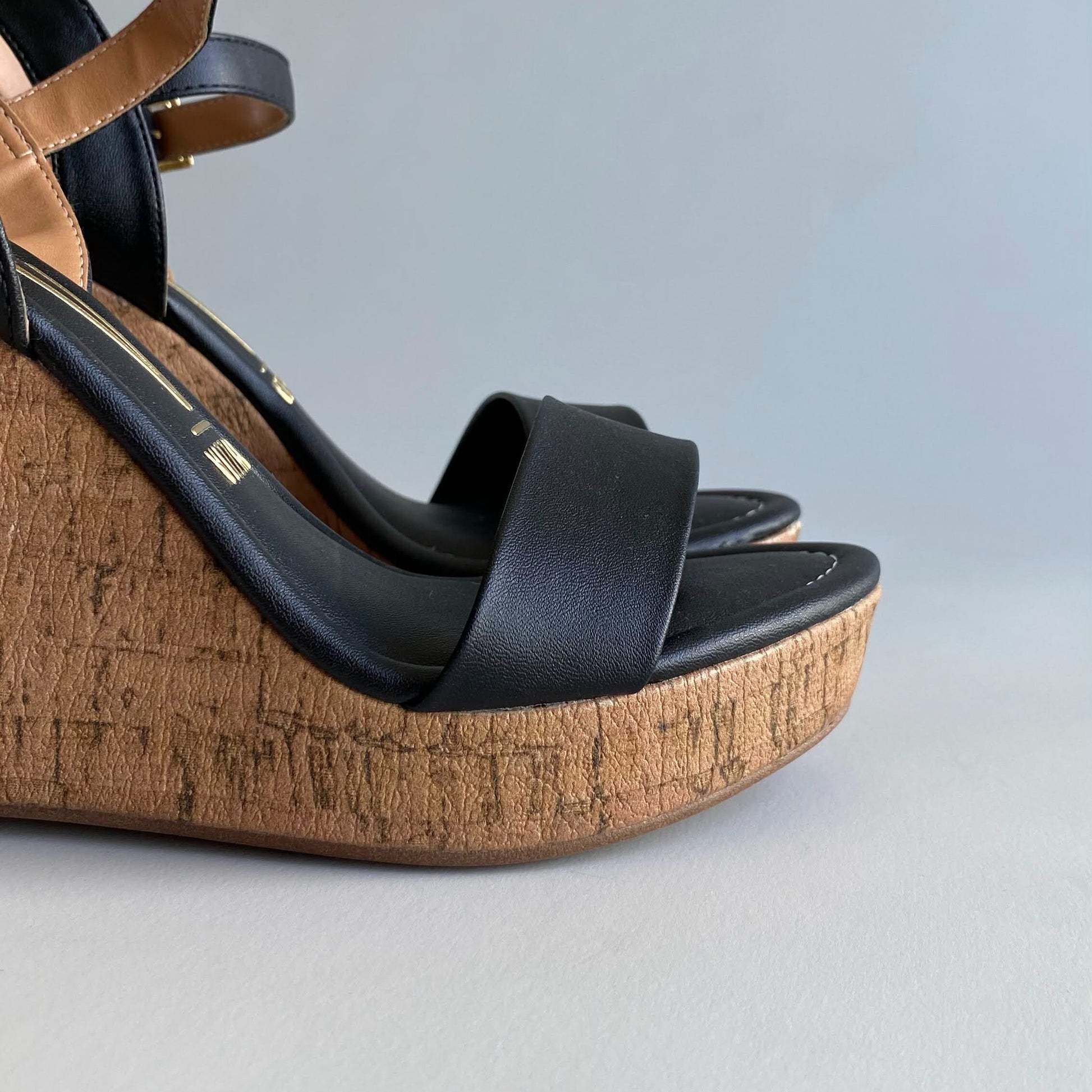 Sandalias de cuña Vizzano