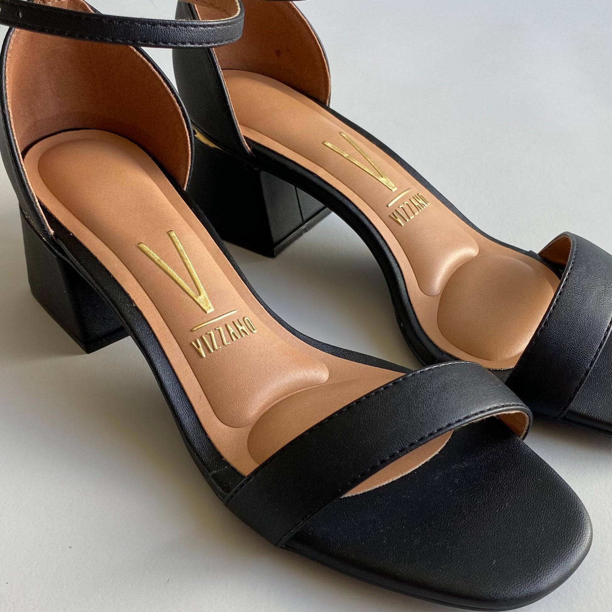 Sandalias tacón cuadrado Vizzano