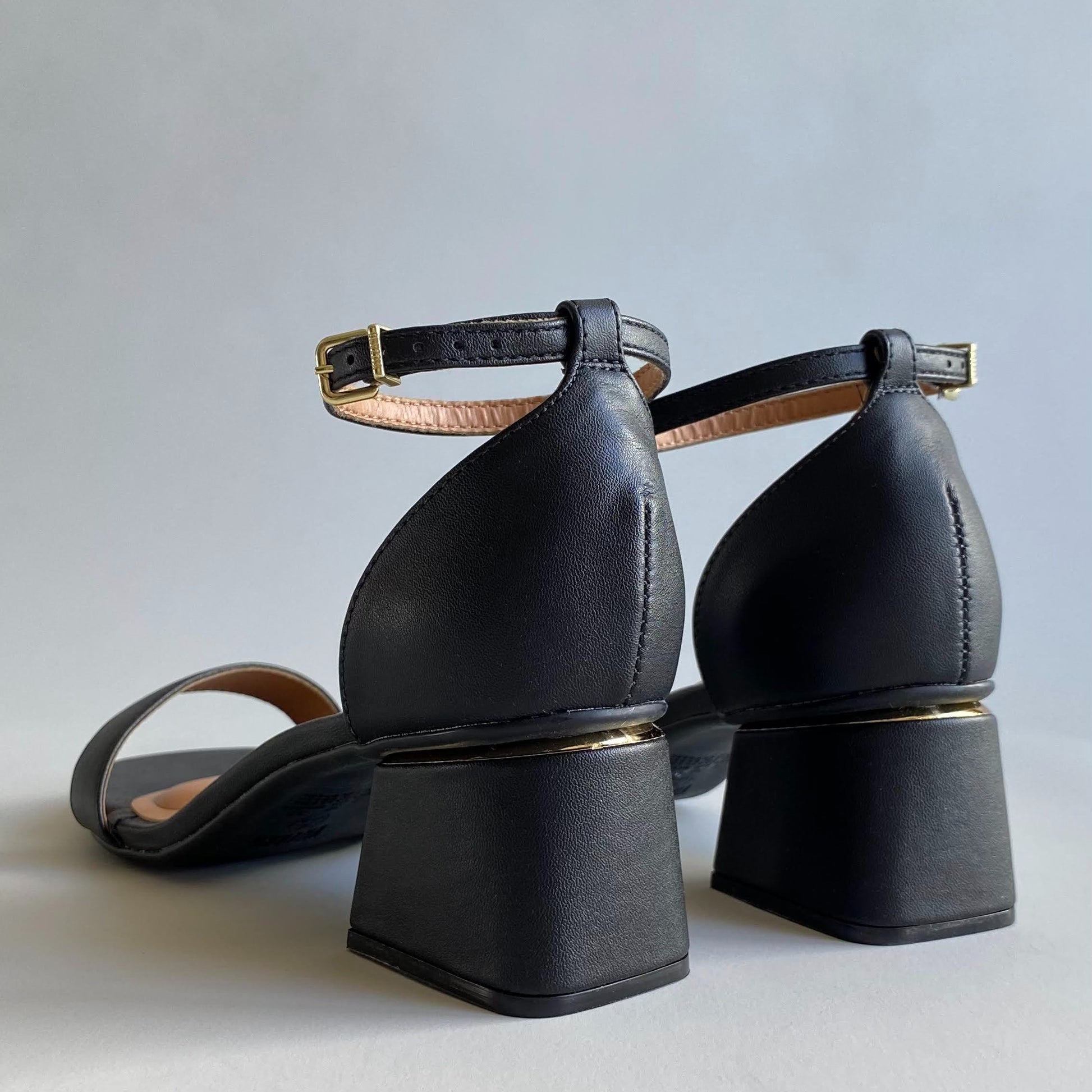 Sandalias tacón cuadrado Vizzano