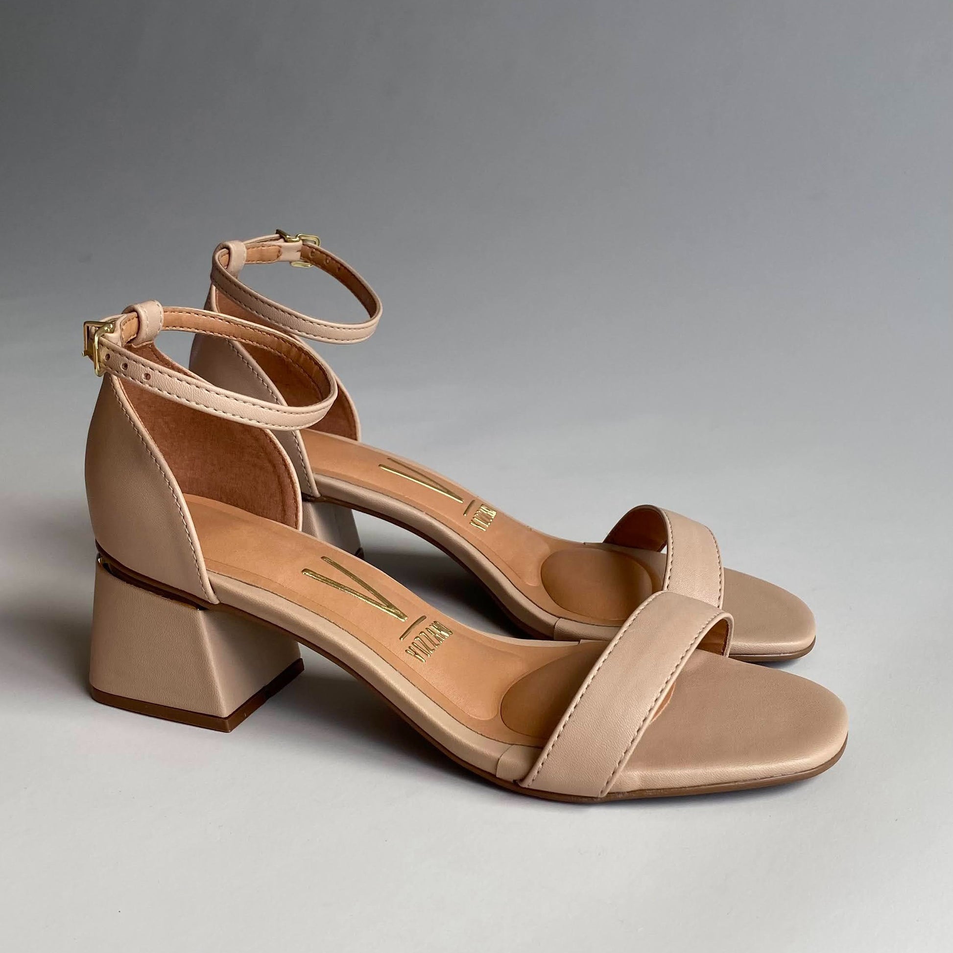 Sandalias tacón cuadrado Vizzano