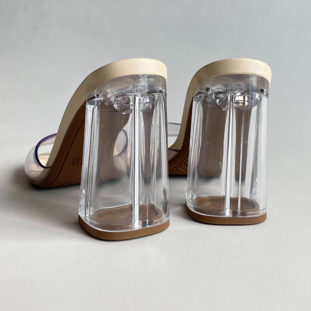 Sandalias de tacón transparente crema Vizzano