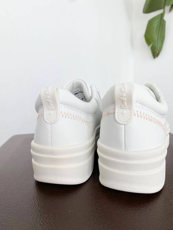 Tennis Coral Domma All White